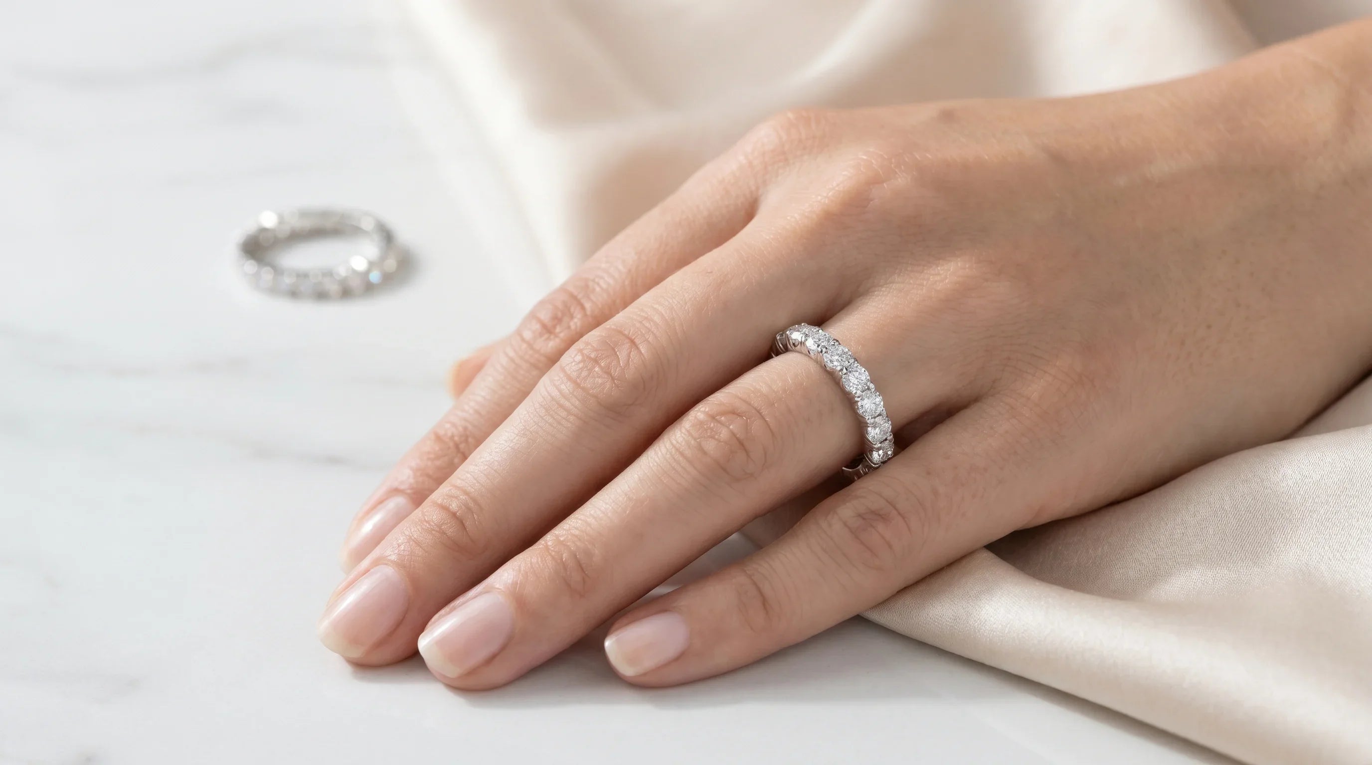How to Choose a Lab Grown Diamond Wedding Band (2026 Guide)
